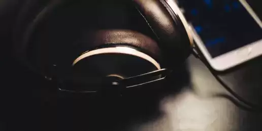 Εύκολη ακρόαση